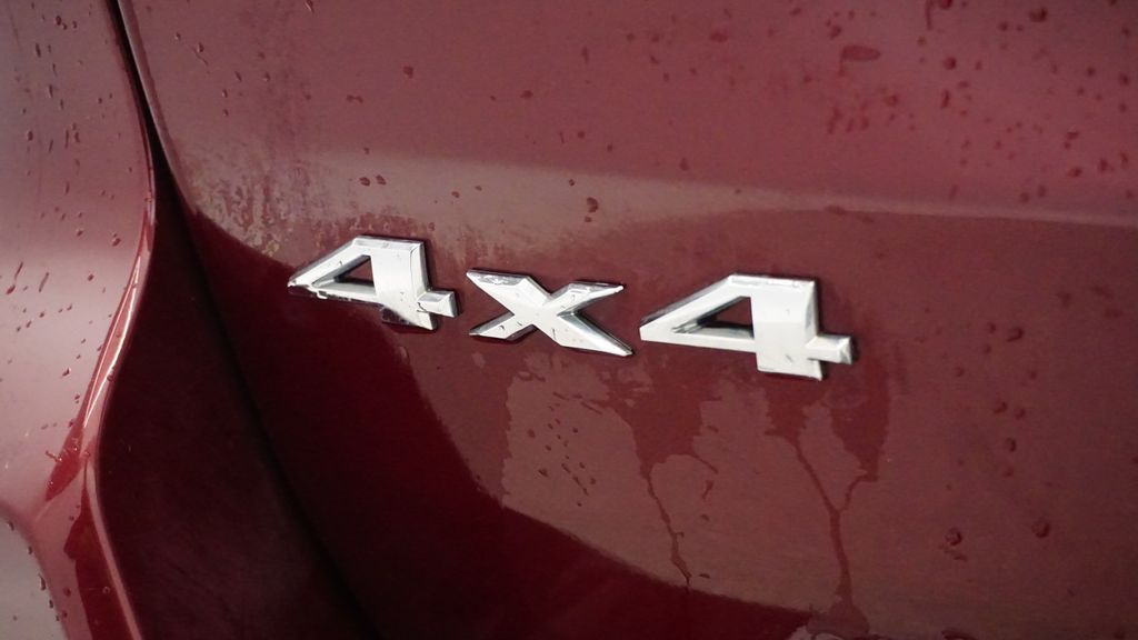 Thumbnail: 2021 Jeep Grand Cherokee - 18