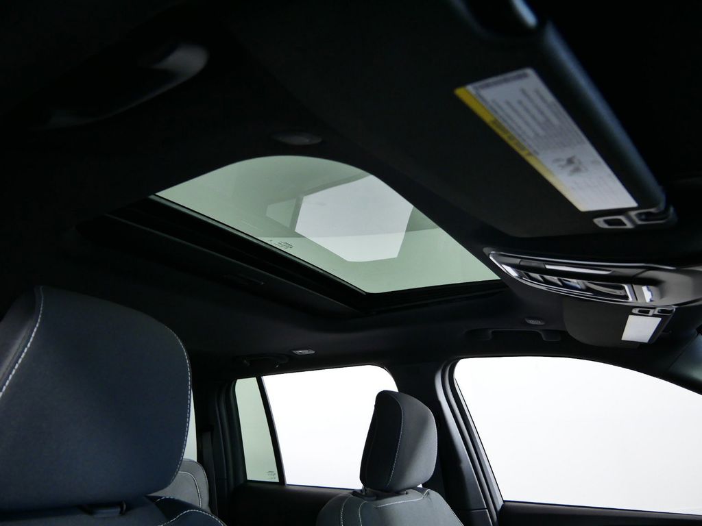 Thumbnail: 2025 Jeep Grand Cherokee - 22