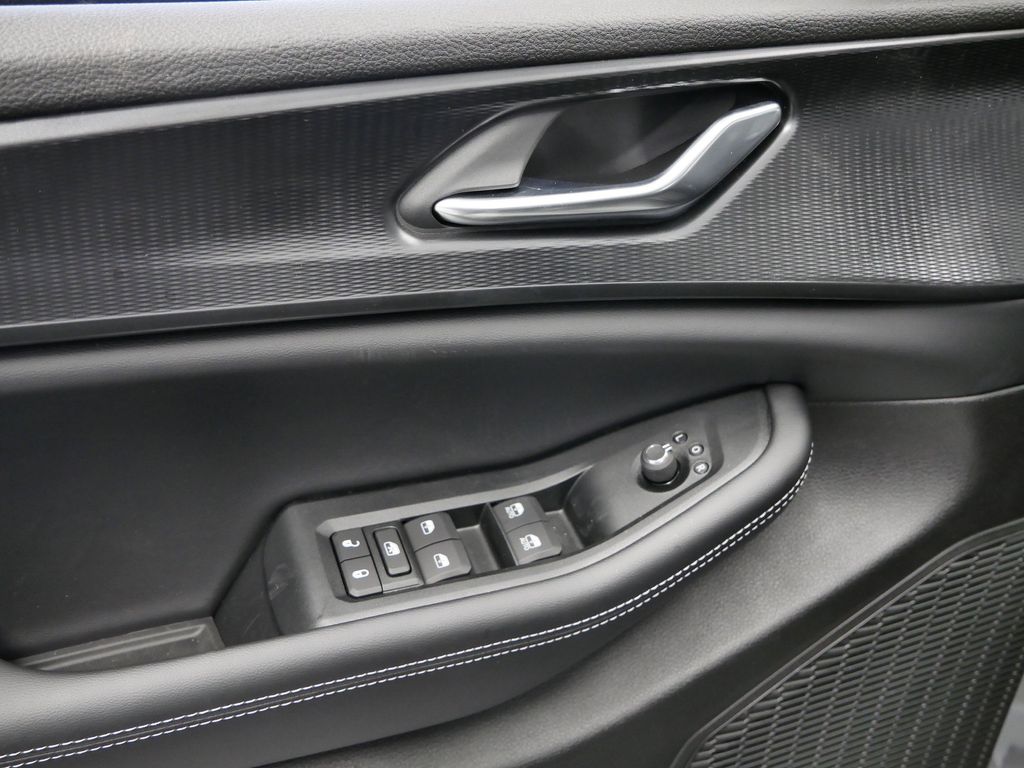 Thumbnail: 2025 Jeep Grand Cherokee - 7