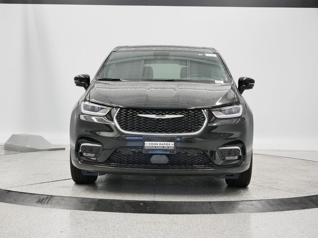 Thumbnail: 2026 Chrysler Pacifica - 48