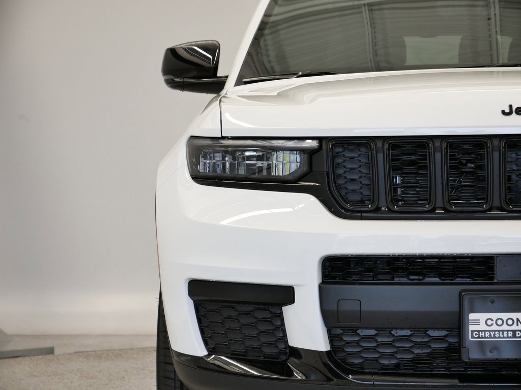 Thumbnail: 2025 Jeep Grand Cherokee L - 13