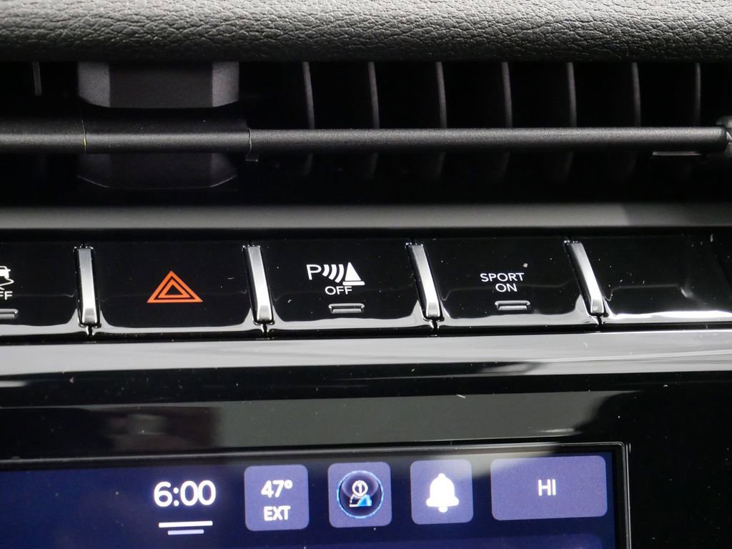 Thumbnail: 2025 Jeep Grand Cherokee L - 38