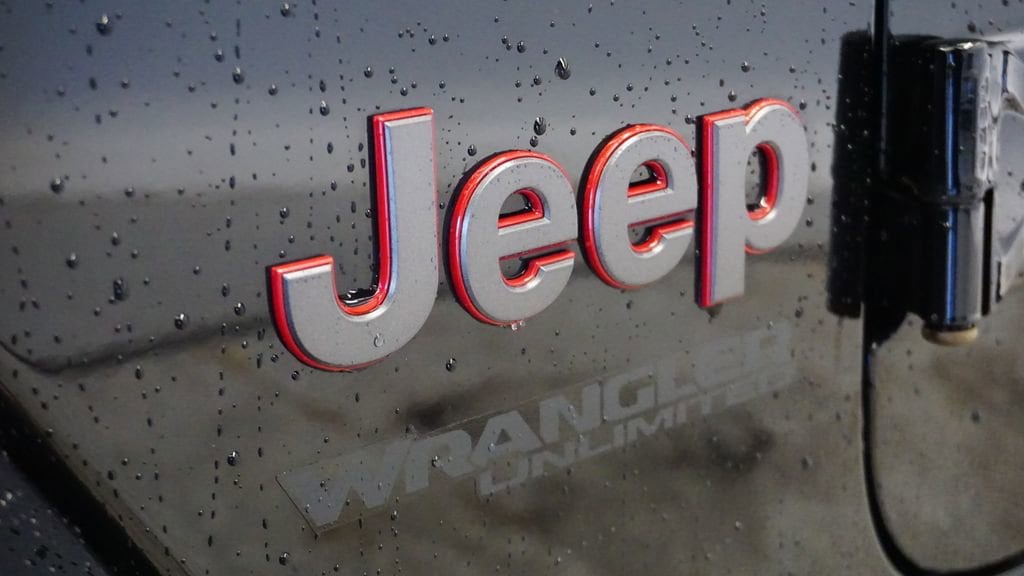 Thumbnail: 2021 Jeep Wrangler - 14