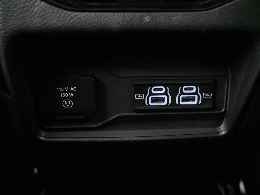 Thumbnail: 2024 Jeep Grand Cherokee - 21