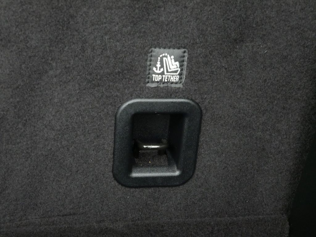 Thumbnail: 2022 Jeep Cherokee - 9