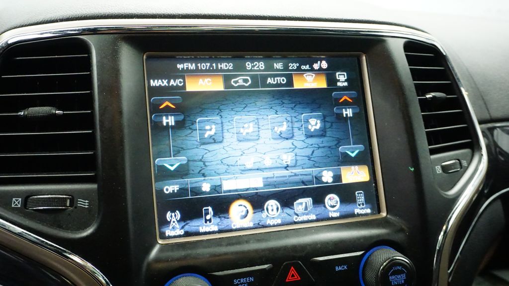 Thumbnail: 2017 Jeep Grand Cherokee - 34