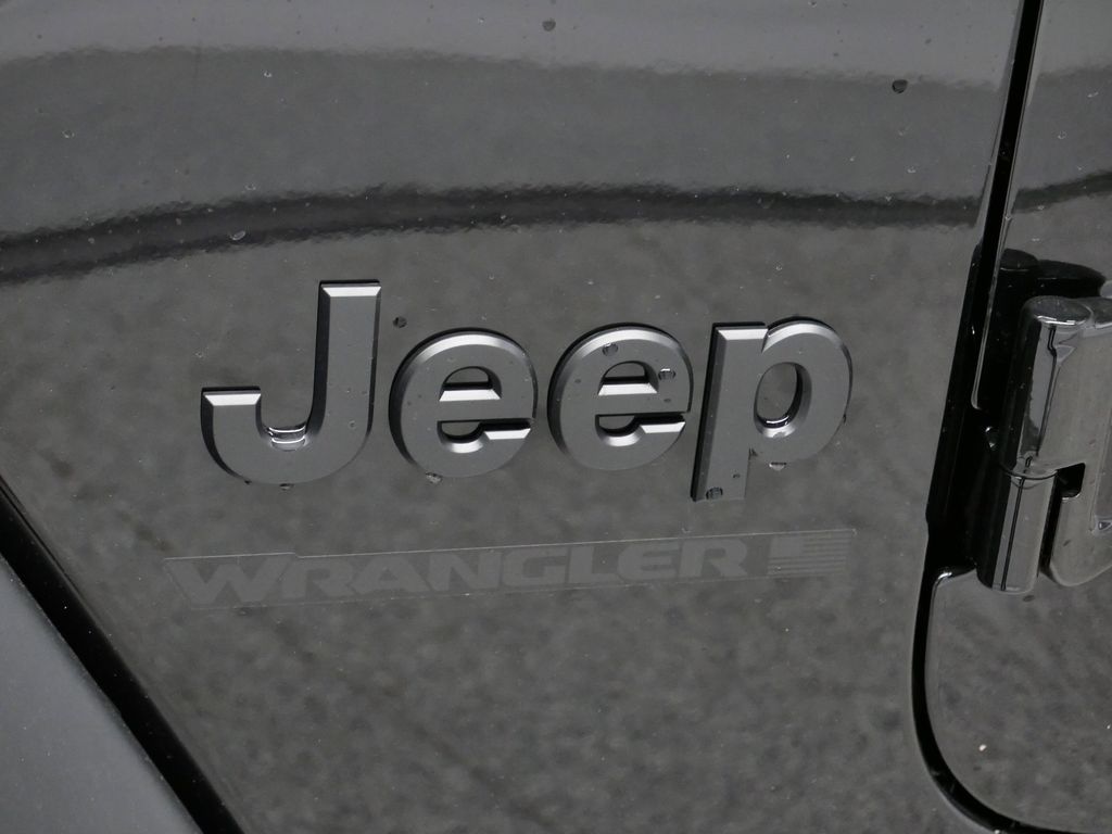 Thumbnail: 2026 Jeep Wrangler - 50