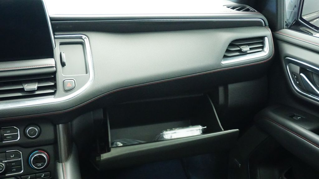 Thumbnail: 2022 Chevrolet Suburban - 25