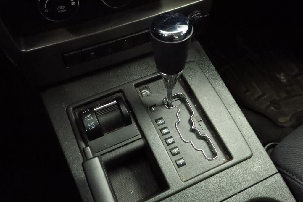 Thumbnail: 2012 Jeep Liberty - 29