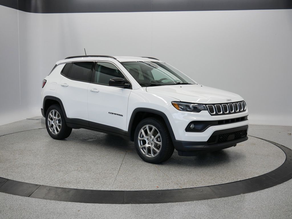 Thumbnail: 2022 Jeep Compass - 48