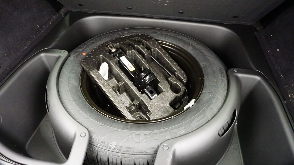 Thumbnail: 2017 Jeep Grand Cherokee - 22