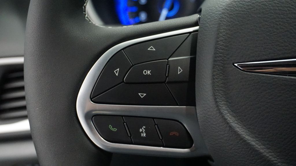 Thumbnail: 2026 Chrysler Voyager - 43