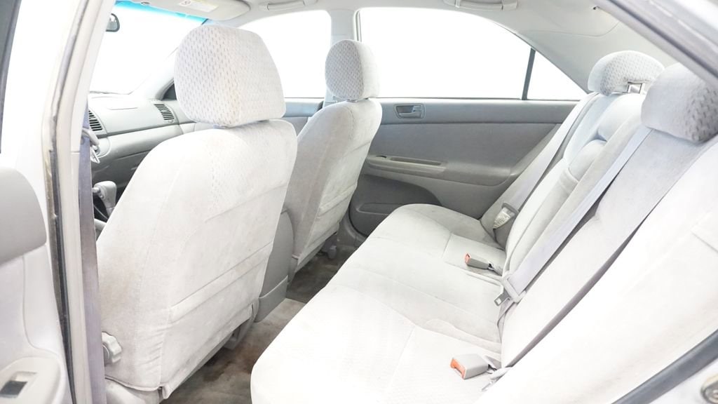 Thumbnail: 2003 Toyota Camry - 20