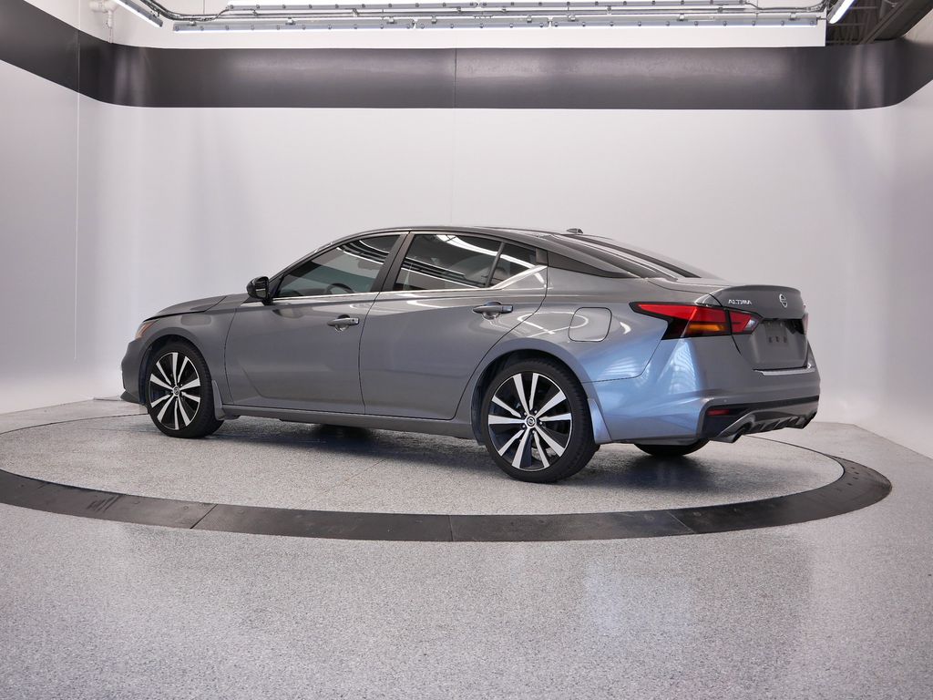 Thumbnail: 2022 Nissan Altima - 3