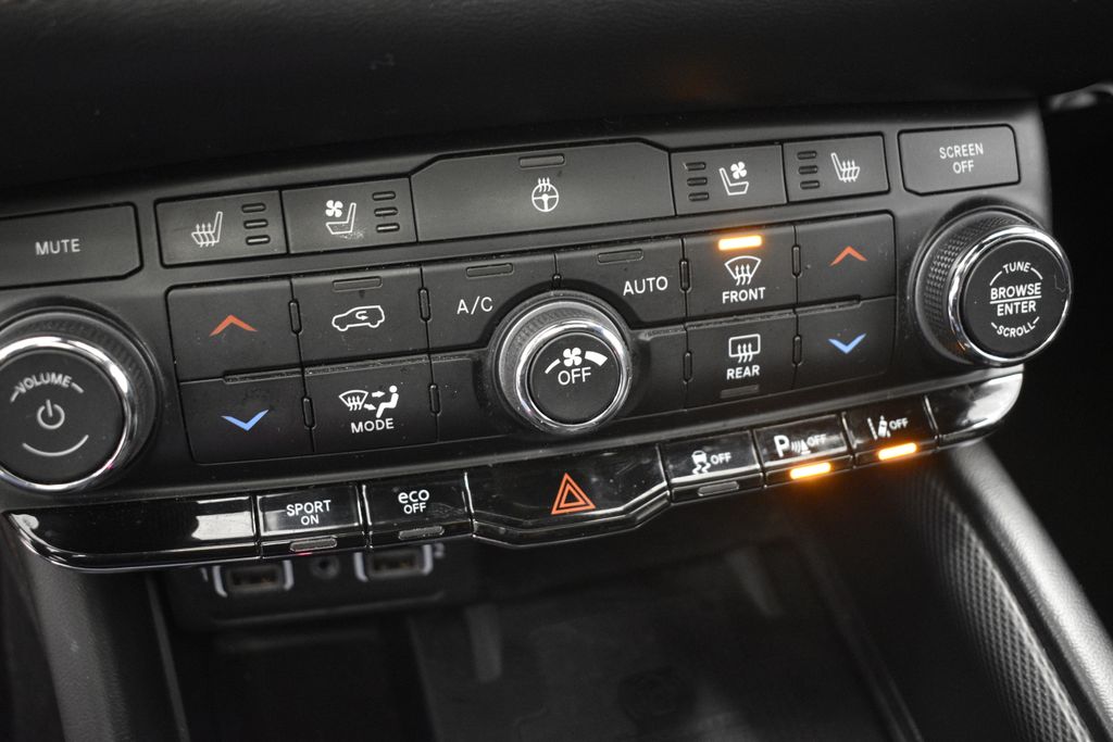 Thumbnail: 2021 Dodge Durango - 43