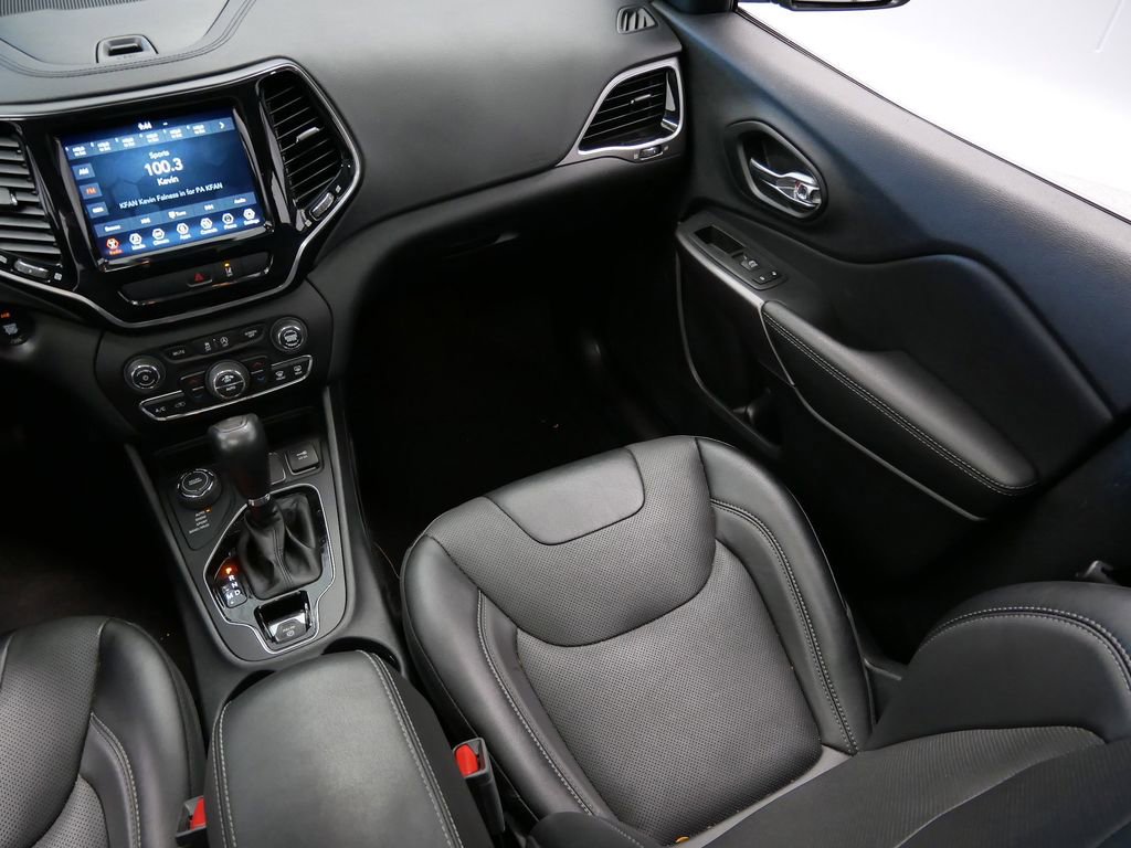 Thumbnail: 2022 Jeep Cherokee - 19