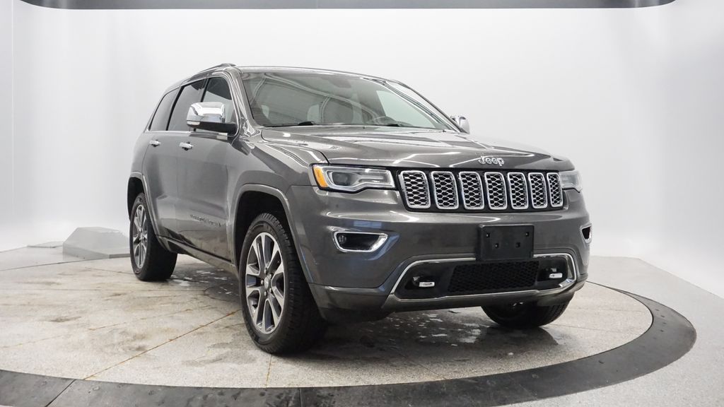 Thumbnail: 2017 Jeep Grand Cherokee - 9