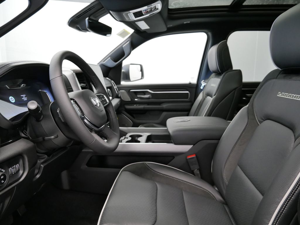 Thumbnail: 2025 RAM 1500 - 31