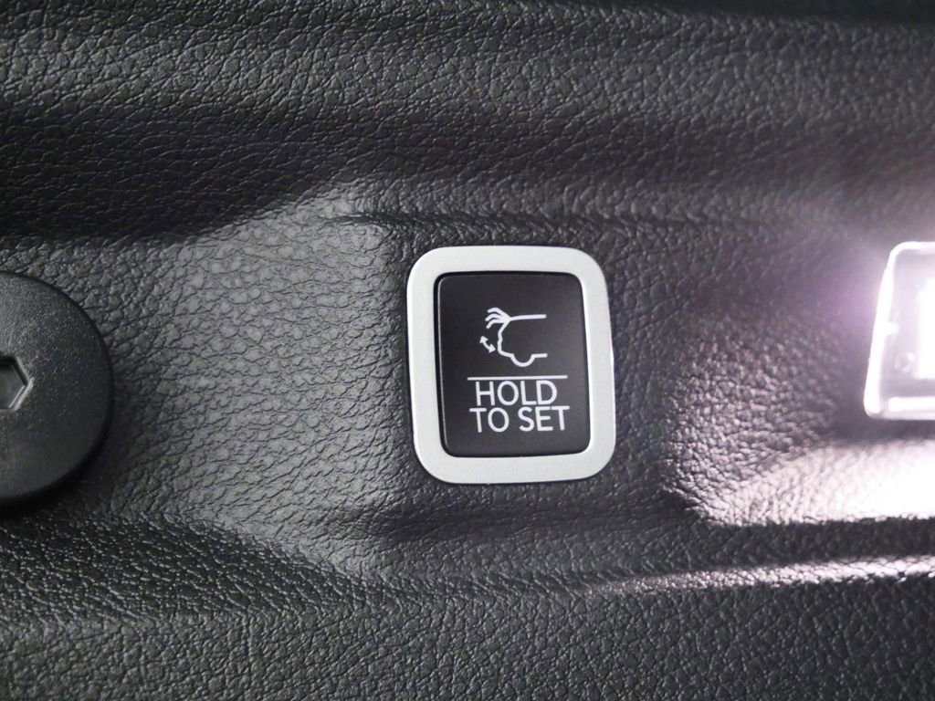 Thumbnail: 2025 Jeep Grand Cherokee L - 26