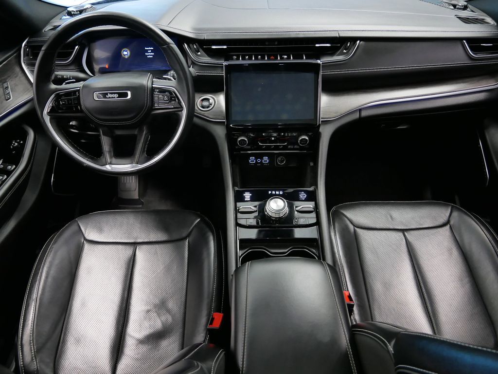 Thumbnail: 2022 Jeep Grand Cherokee - 17