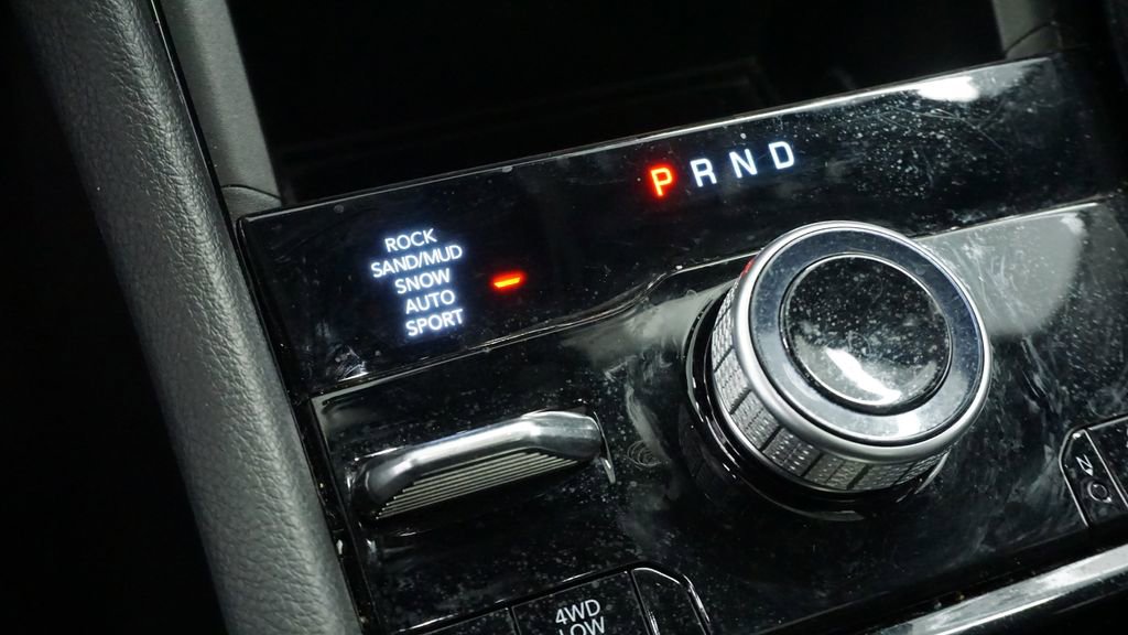 Thumbnail: 2023 Jeep Grand Cherokee - 30