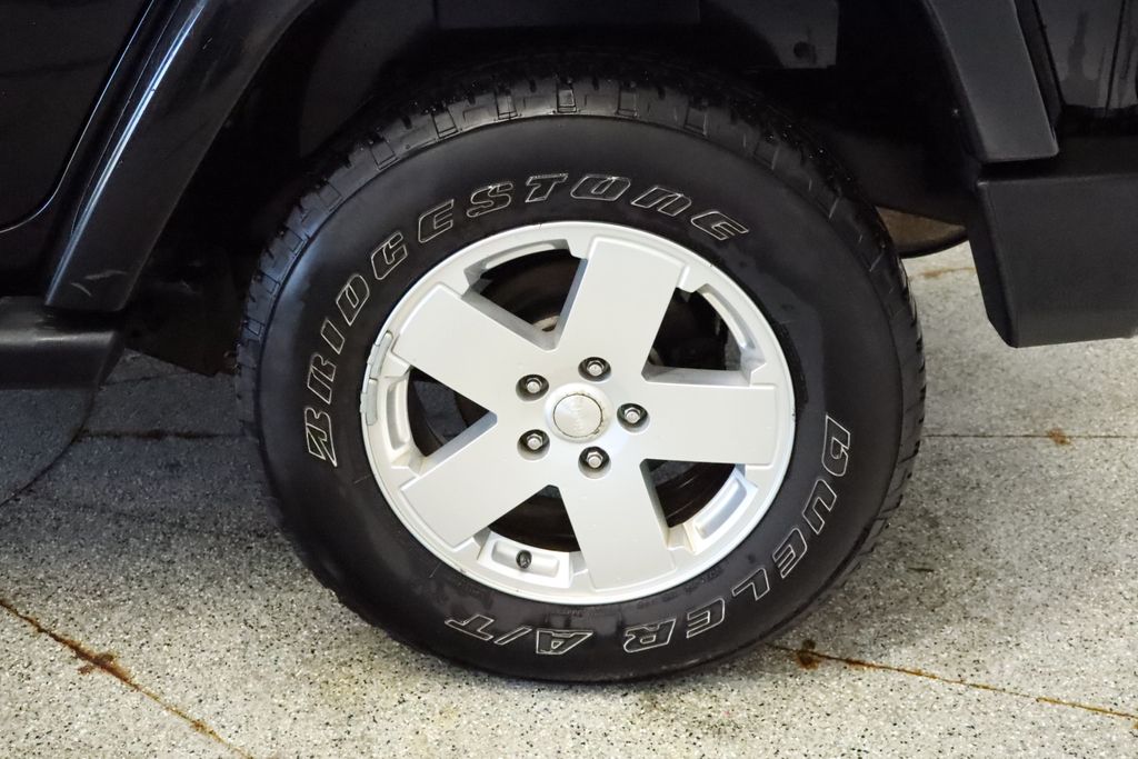 Thumbnail: 2011 Jeep Wrangler - 11