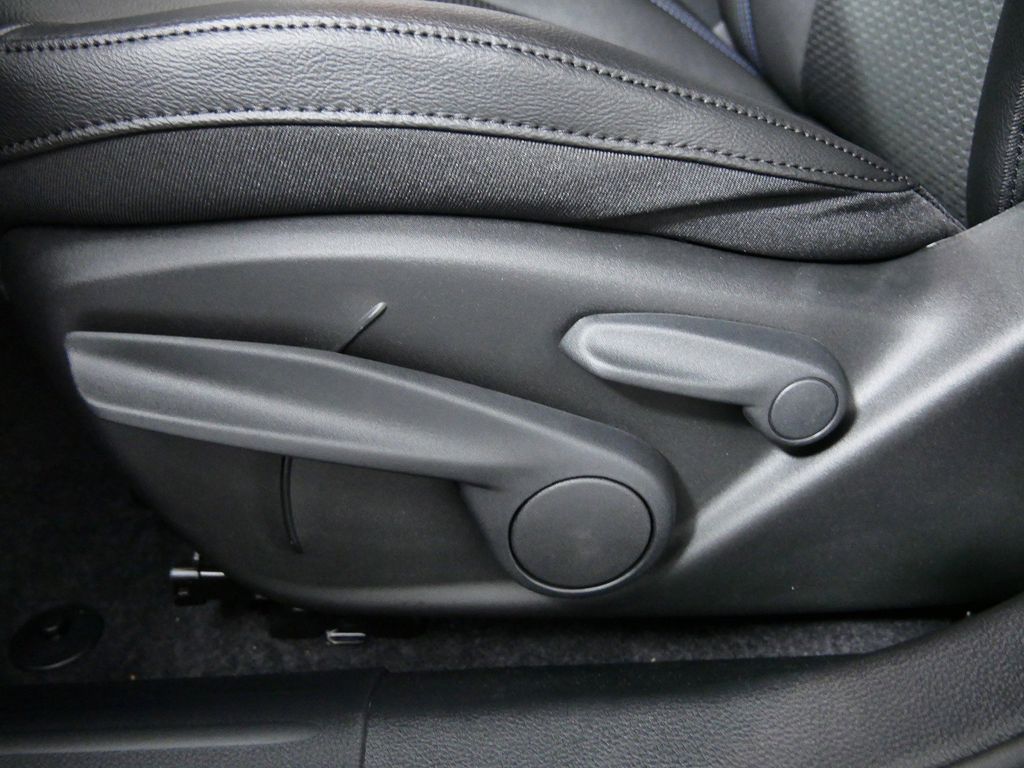 Thumbnail: 2024 Jeep Compass - 38