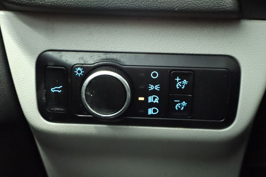 Thumbnail: 2024 Ford Escape - 32