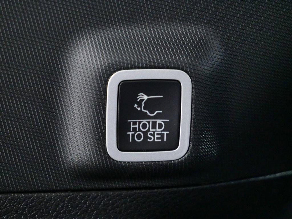 Thumbnail: 2025 Jeep Grand Cherokee - 28