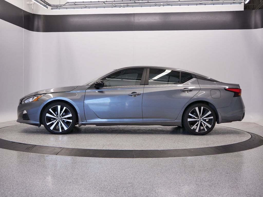 Thumbnail: 2022 Nissan Altima - 2