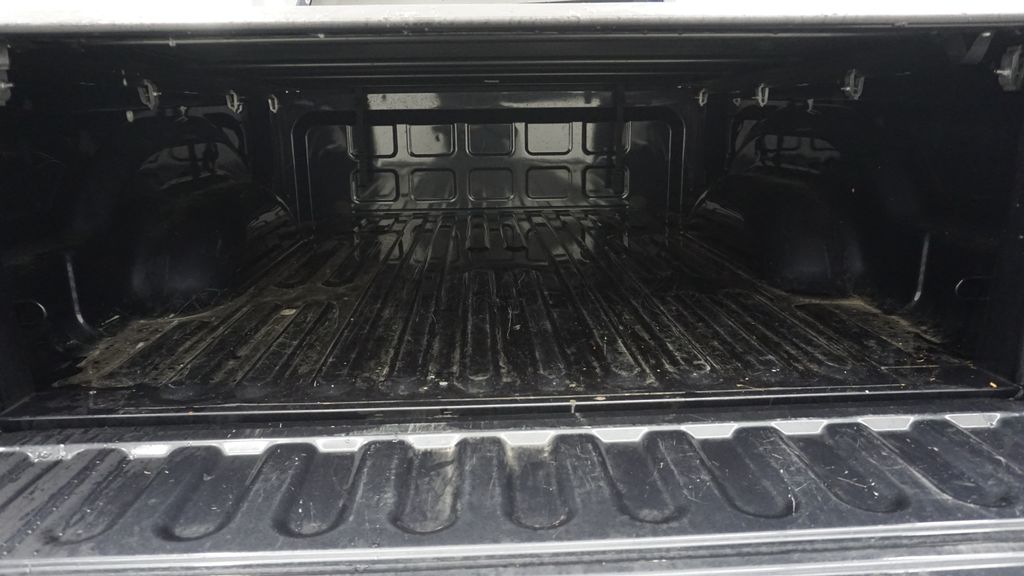 Thumbnail: 2021 RAM 1500 Classic - 19