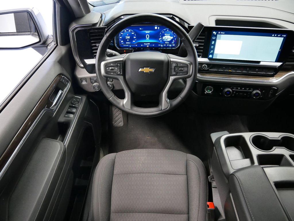 Thumbnail: 2023 Chevrolet Silverado 1500 - 10