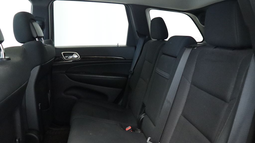 Thumbnail: 2012 Jeep Grand Cherokee - 19
