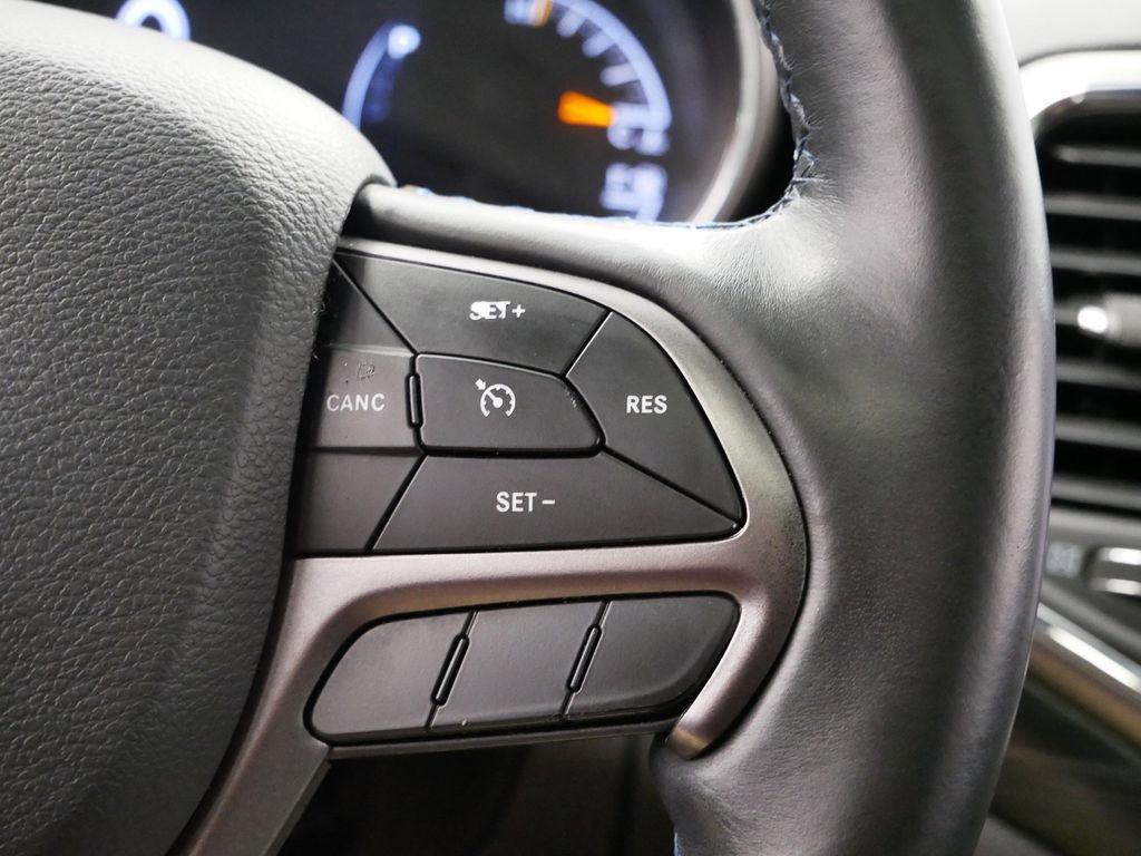 Thumbnail: 2019 Jeep Grand Cherokee - 25