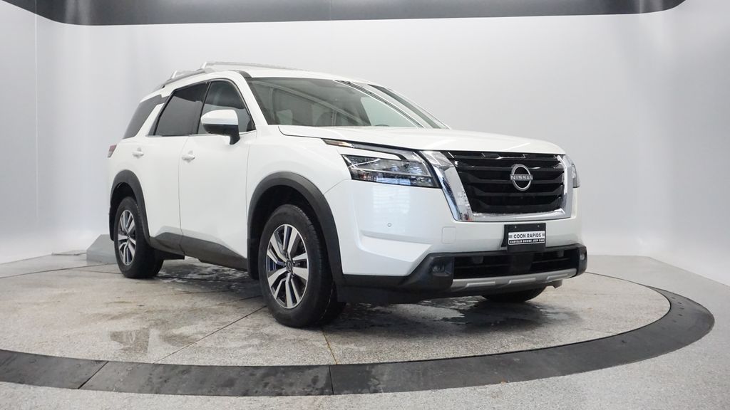 Thumbnail: 2023 Nissan Pathfinder - 15