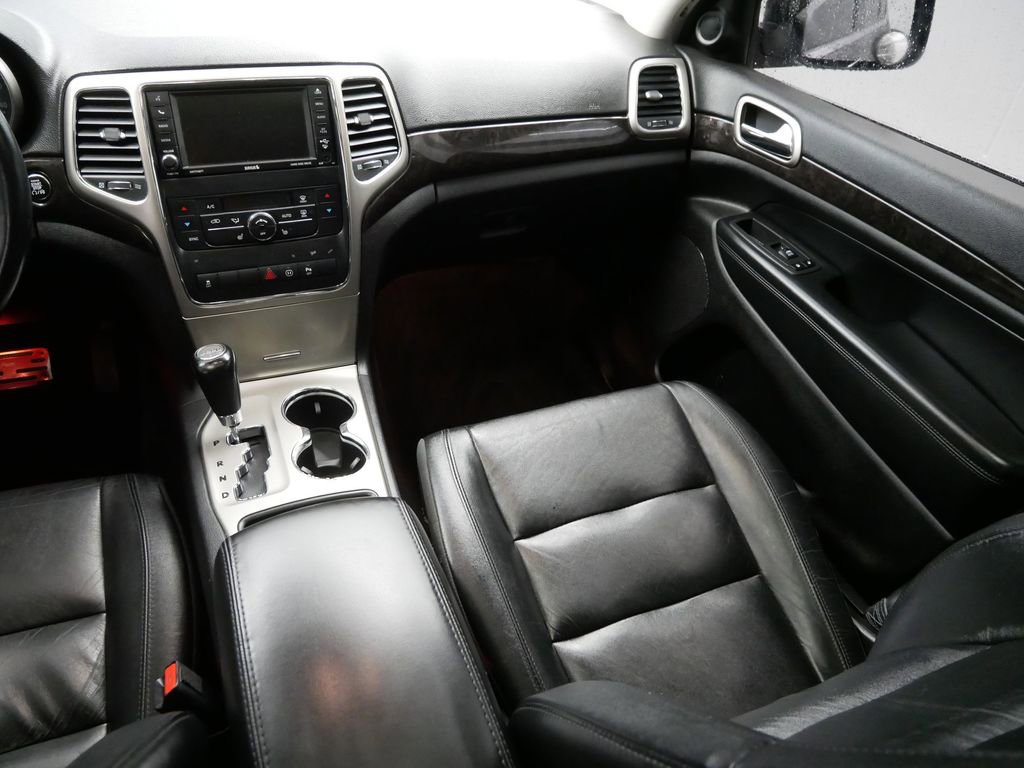 2012 Jeep Grand Cherokee Laredo 15