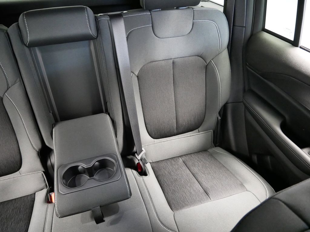 Thumbnail: 2025 Jeep Grand Cherokee - 22