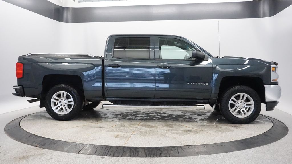 Thumbnail: 2017 Chevrolet Silverado 1500 - 8