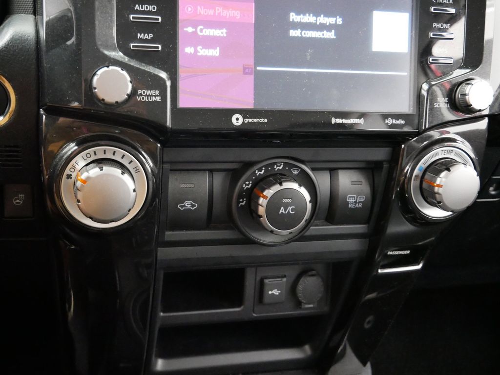 Thumbnail: 2024 Toyota 4Runner - 37