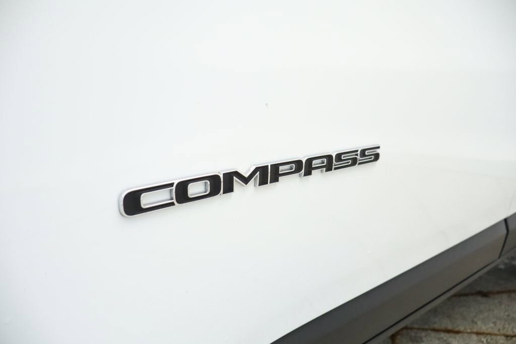 Thumbnail: 2024 Jeep Compass - 14