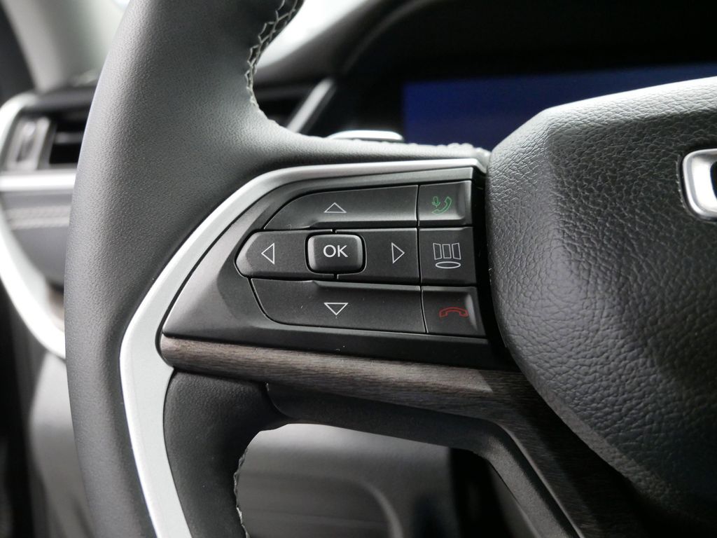 Thumbnail: 2022 Jeep Grand Cherokee L - 25