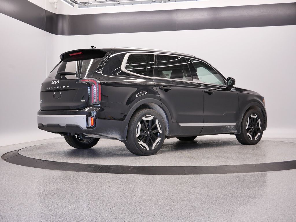 Thumbnail: 2023 Kia Telluride - 6