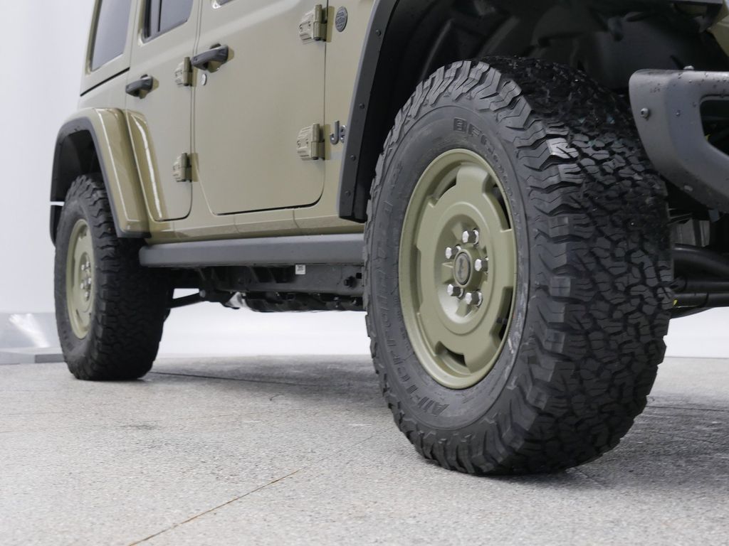 2025 Jeep Wrangler Willys Wheeler 4