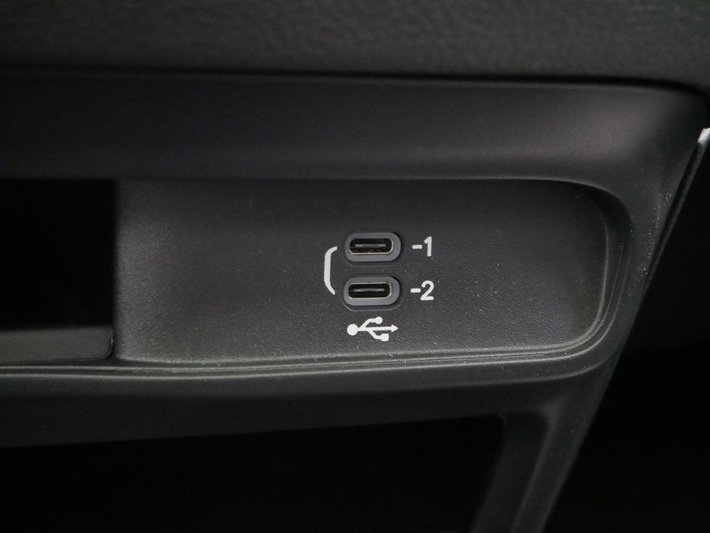 Thumbnail: 2026 Chrysler Pacifica - 37