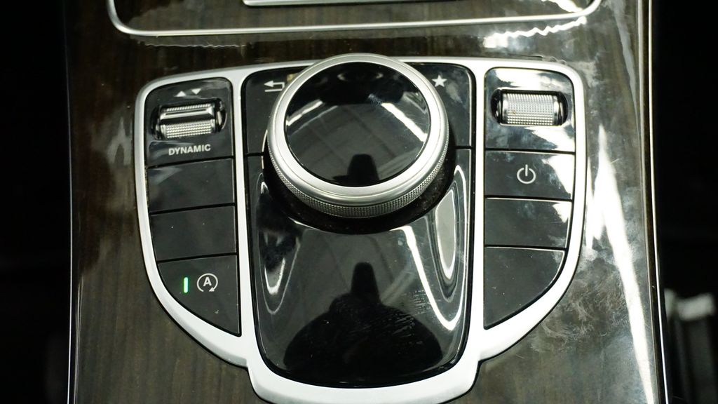 Thumbnail: 2018 Mercedes-Benz C-Class - 25