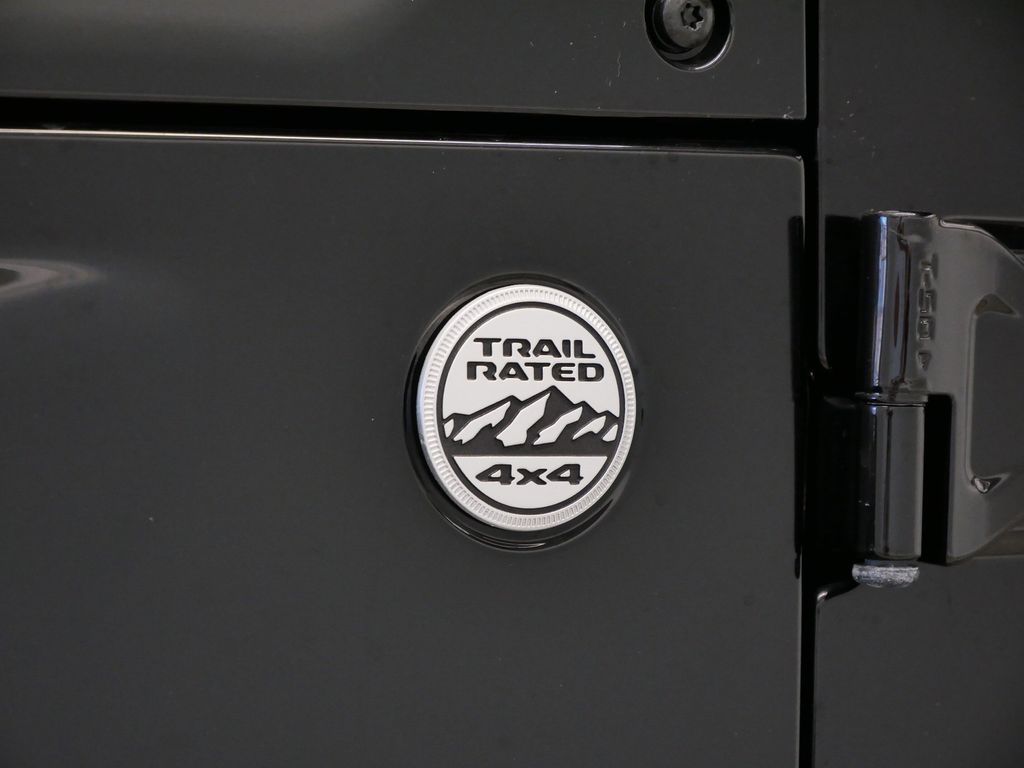Thumbnail: 2020 Jeep Gladiator - 14