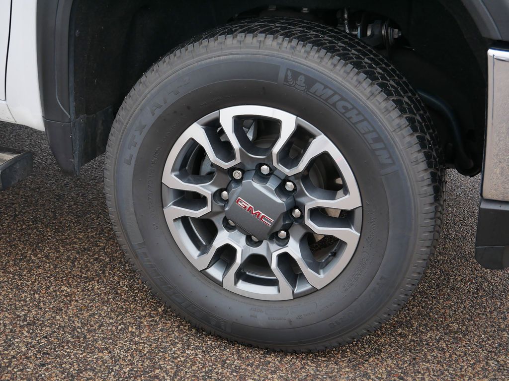 Thumbnail: 2022 GMC Sierra 3500 - 47