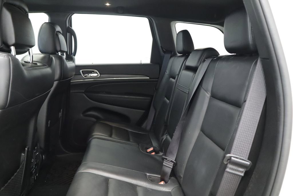 Thumbnail: 2020 Jeep Grand Cherokee - 24