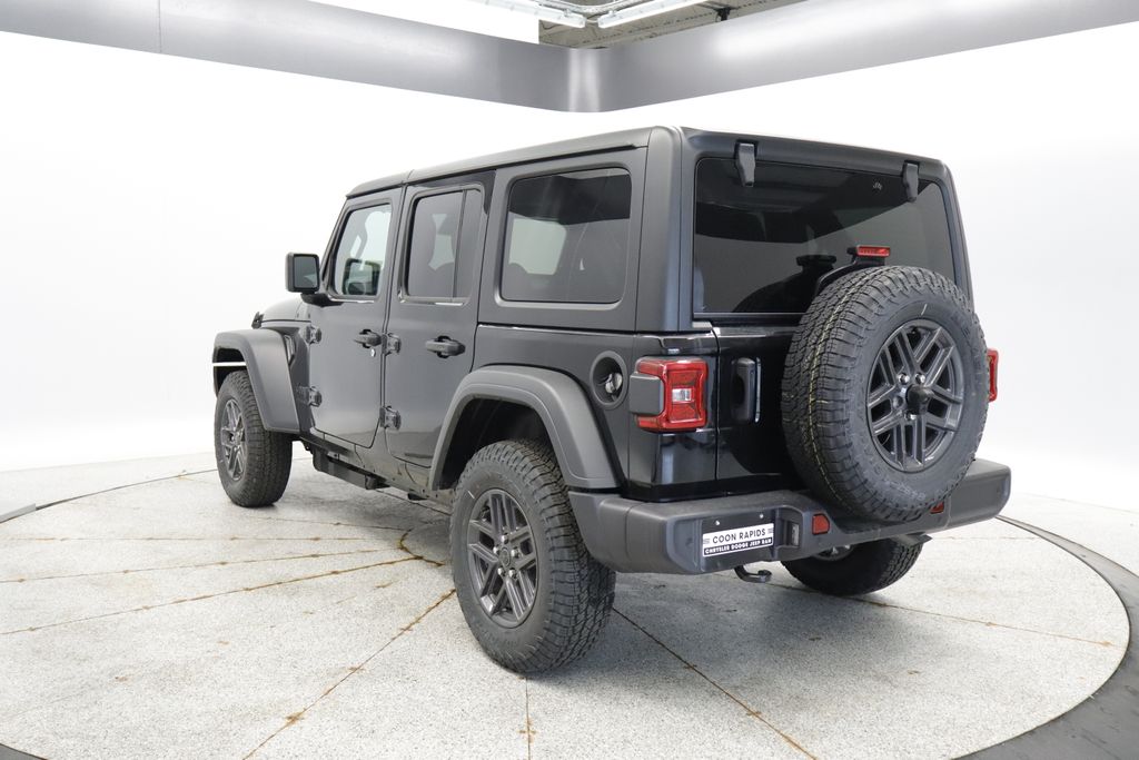 Thumbnail: 2026 Jeep Wrangler - 3