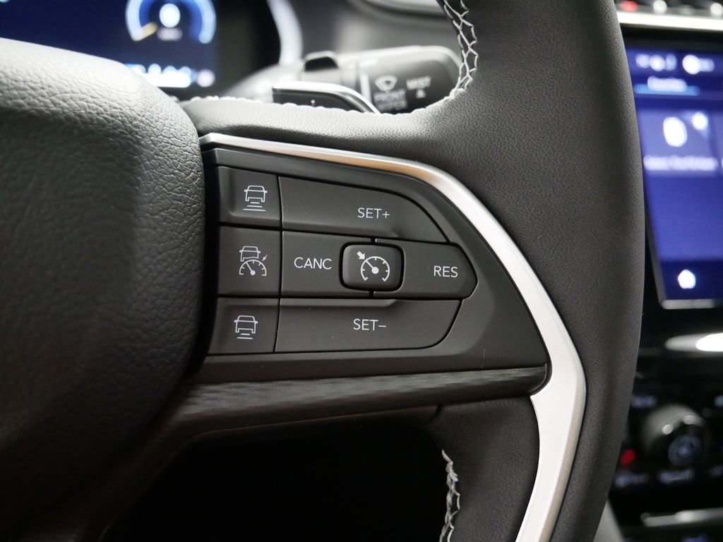 Thumbnail: 2025 Jeep Grand Cherokee - 41